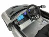 Mercedes SLS elektromos autó, magas fényû ezüst karbonnal